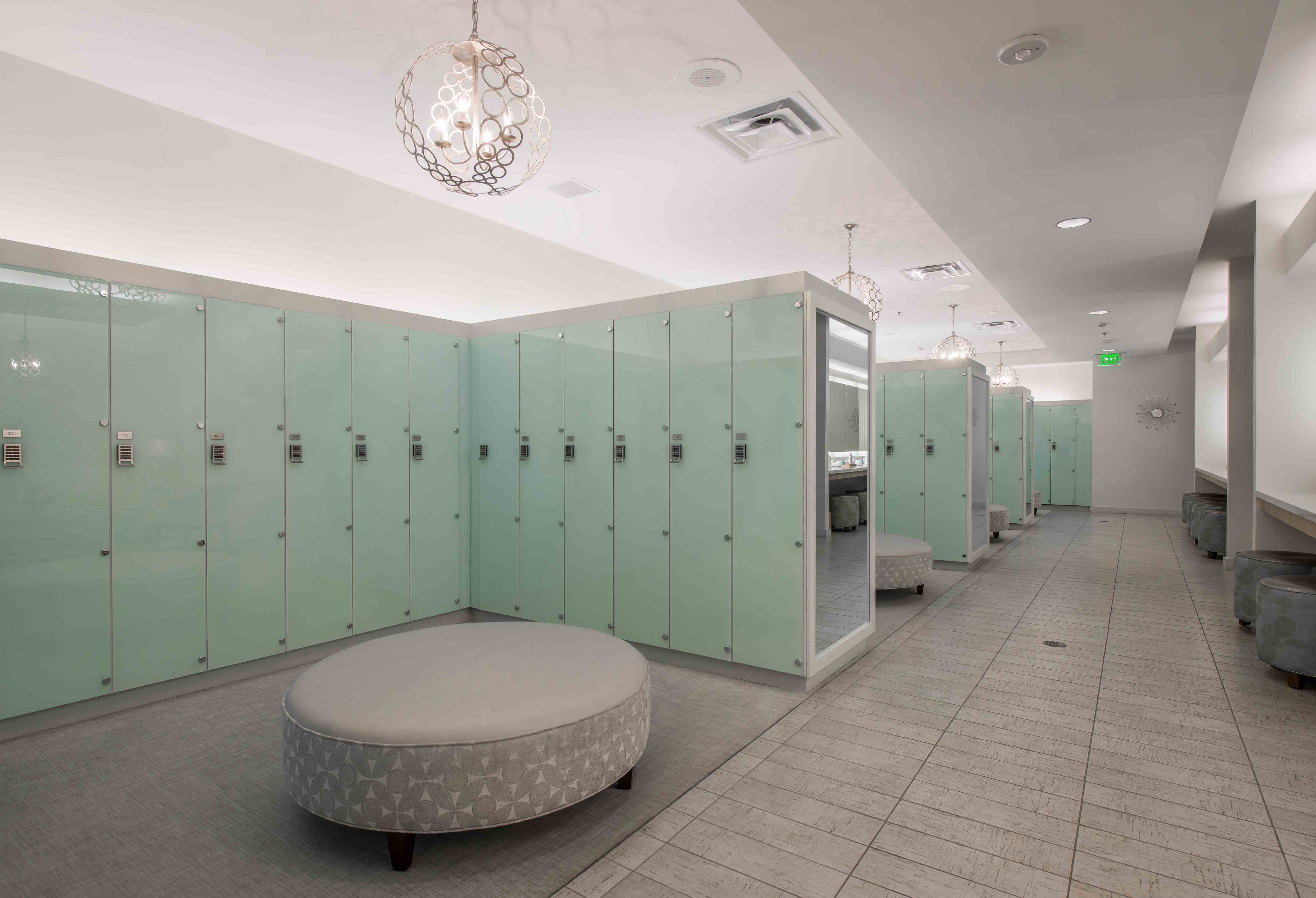 Women's Locker Room - Cooper Fitness Center Dallas