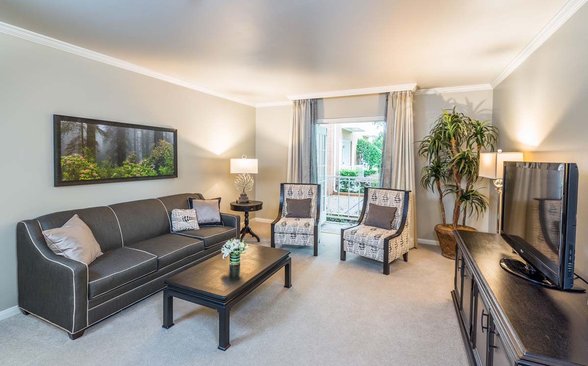 Cooper Hotel Dallas - King Suite Sitting Area