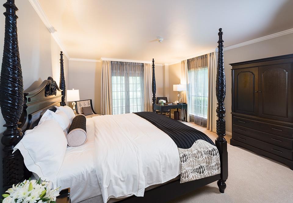 King Suite Bedroom