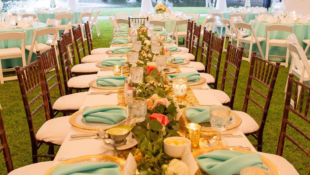 A table setting at the Cooper Hotel for a wedding